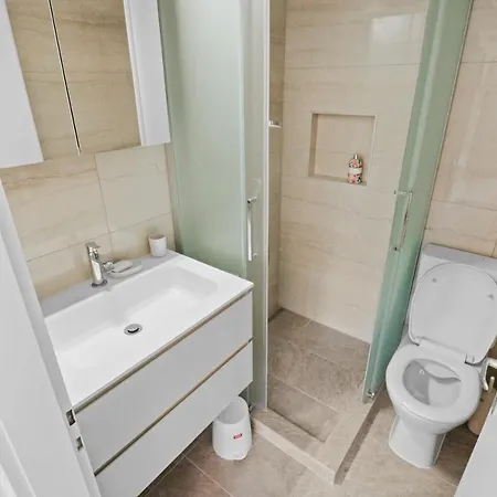 Paisible Et Chaleureux Appartement