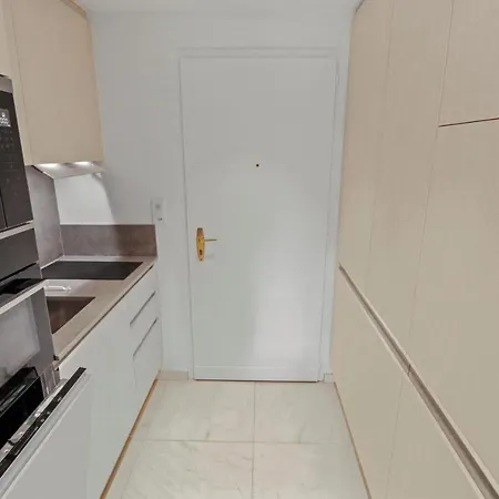 Paisible Et Chaleureux Apartament